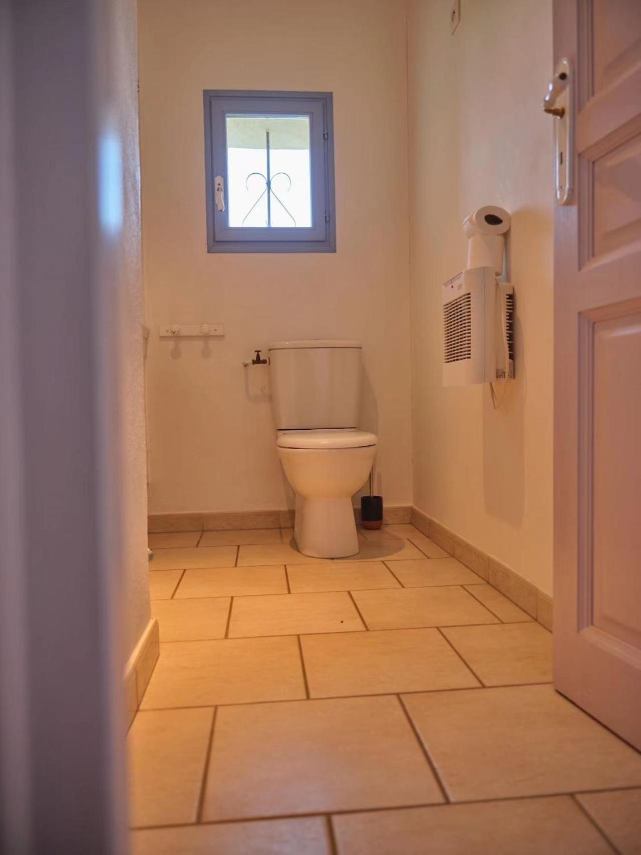 Mas De L'Estiou Apartment มงโตซ์ ภายนอก รูปภาพ